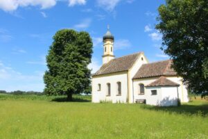 Kirche St. Johannes d. Täufer in Raisting